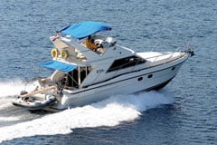 Click here to see motoryachts under 40'
