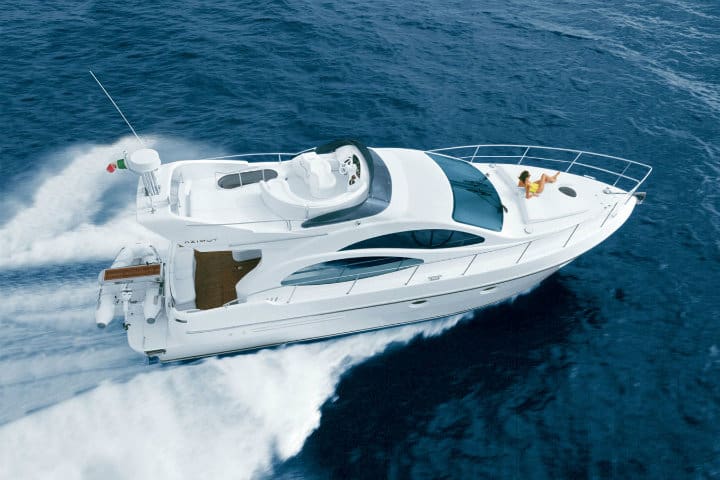 Flybridge Motoryachts