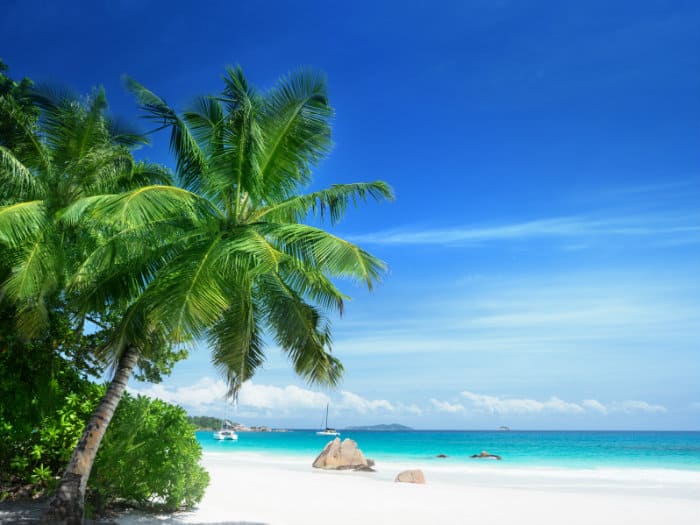 Sailing holidays in Seychelles