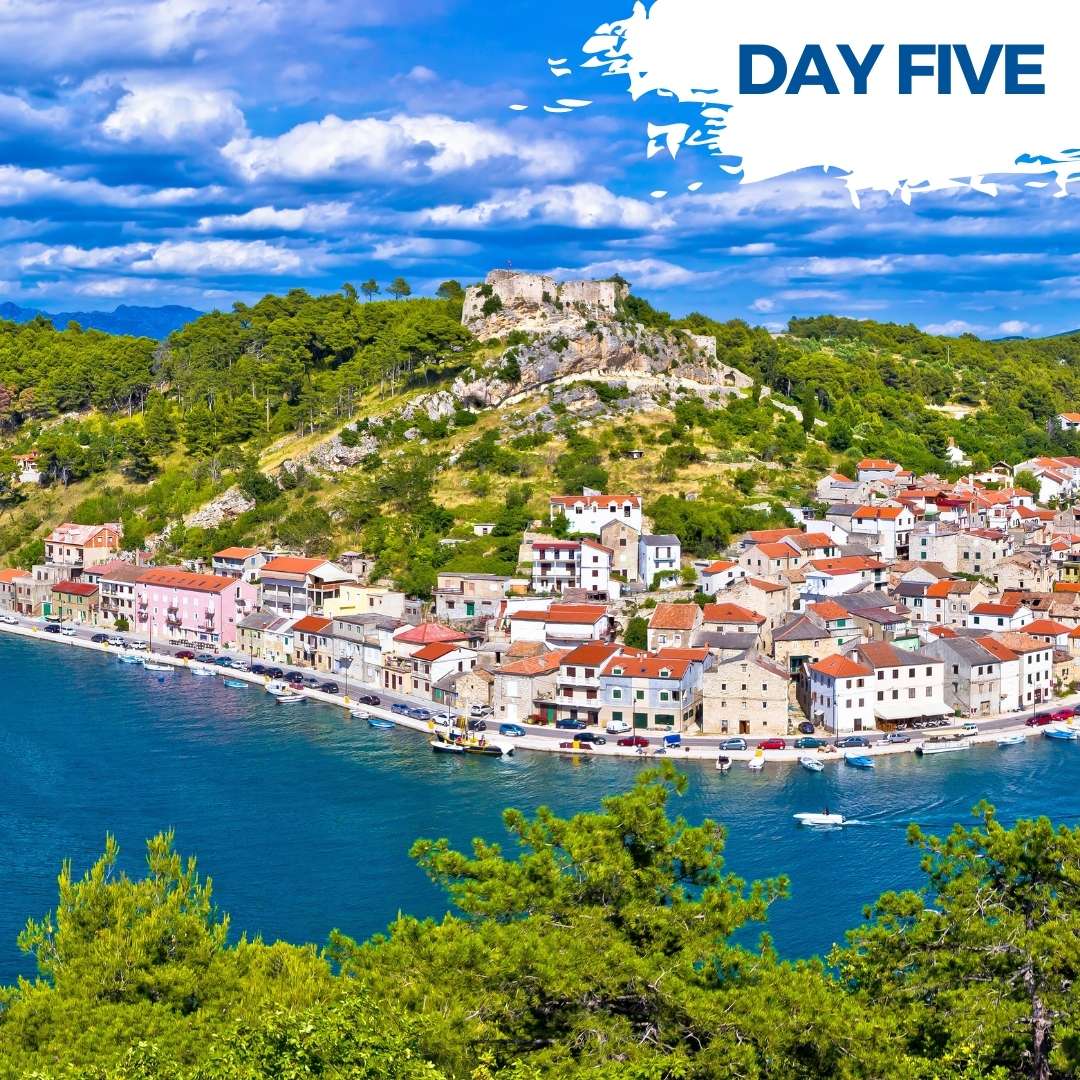 ELBA returned to Rovinj for two nights to hire bikes, CETUS returned to Vrsar to try out paddleboarding and FENERA headed further north to Novigrad, another pretty town