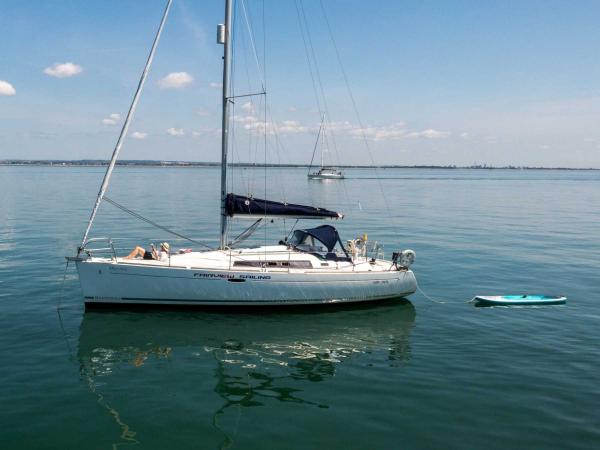 Beneteau Oceanis 37