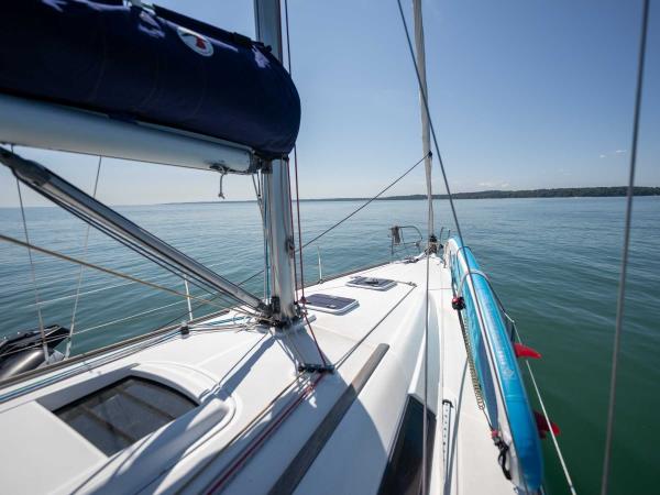 Beneteau Oceanis 37