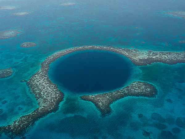 Blue hole in Belize