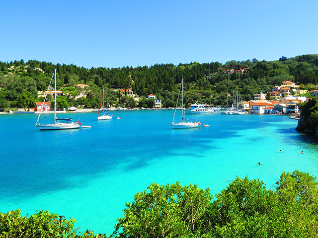 MONDAY- Lakka